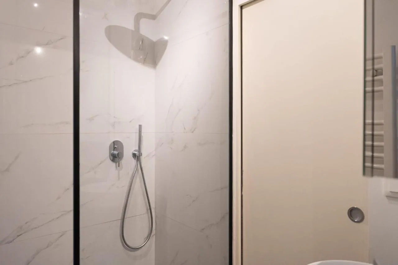 Bright 38 M Near The Buttes Chaumont Apartment Paris